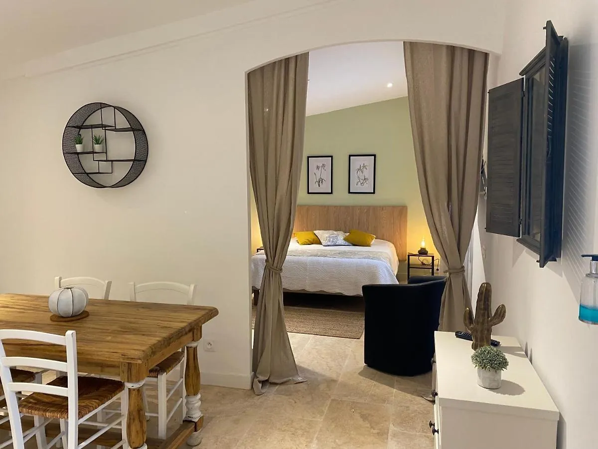 Domaine Du Mas Foucray Aparthotel Les Baux-de-Provence